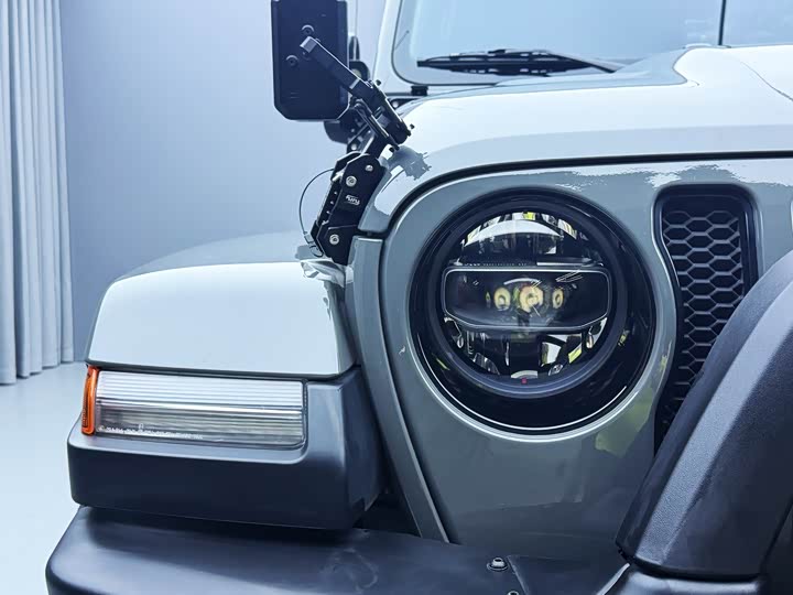 Jeep Wrangler — фото 3