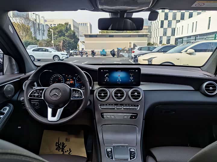 Mercedes-Benz GLC 2022 GLC 260 L 4 MATIC — фото 12
