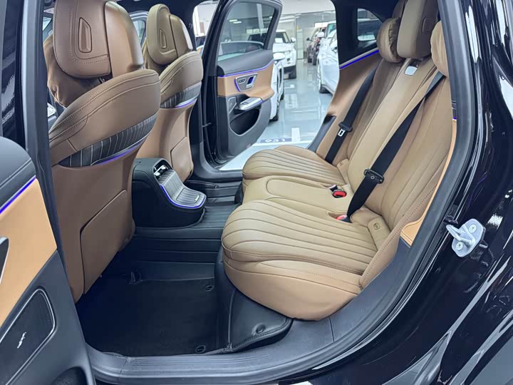 Mercedes-Benz E-Class 2024 E 300 L — фото 15