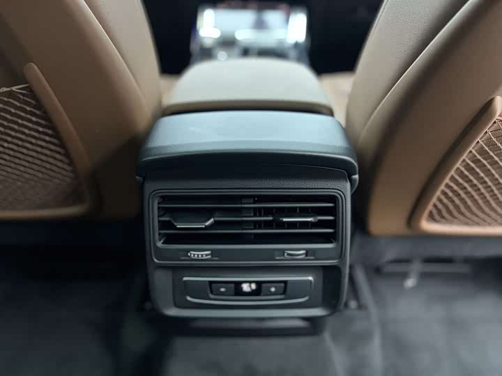 Audi Q7 2023 45 TFSI quattro S line Sport — фото 22