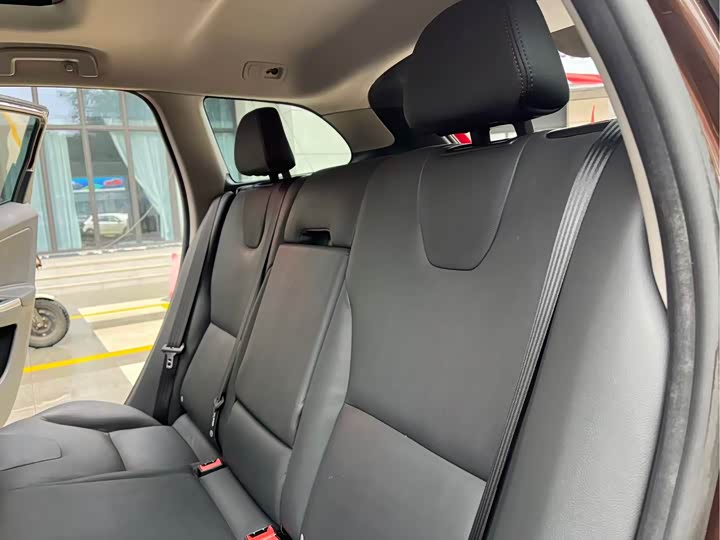 Volvo XC60 2017 T 5 — фото 17