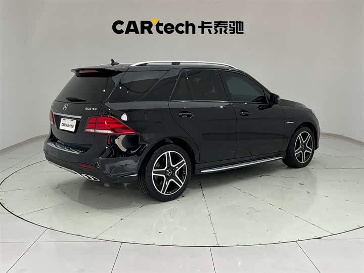 Mercedes-Benz GLE 2017 AMG GLE 43 4 MATIC — фото 11