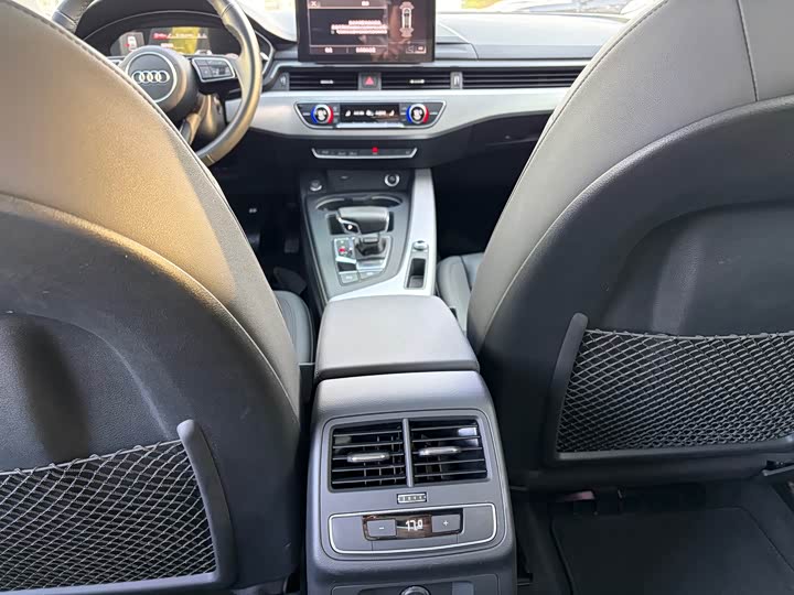 Audi A5 Sportback 40 TFSI — фото 11