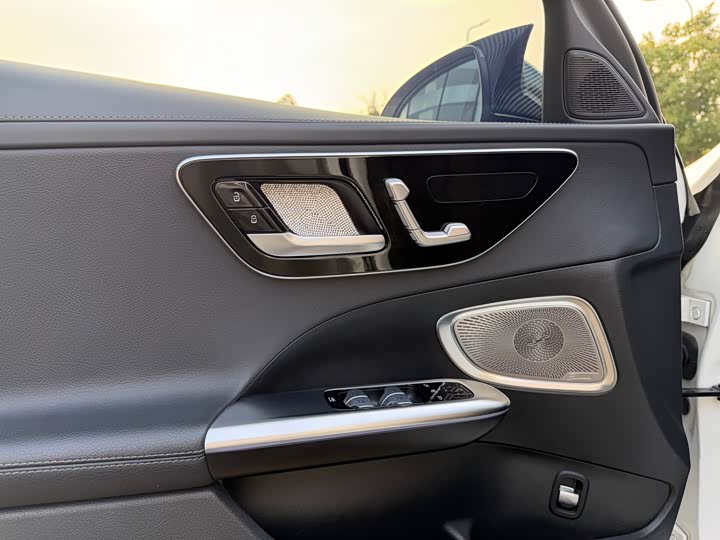 Mercedes-Benz C-Class 2022 C 260 L — фото 7
