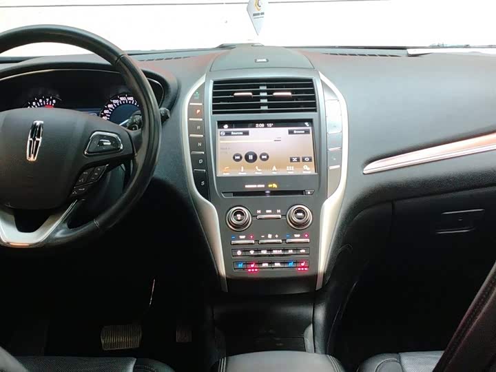 Lincoln MKC 2019 2.0 T 2 WD VI — фото 8