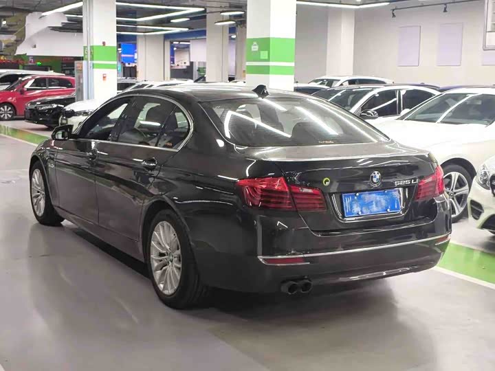 BMW 5 Series 525Li — фото 5