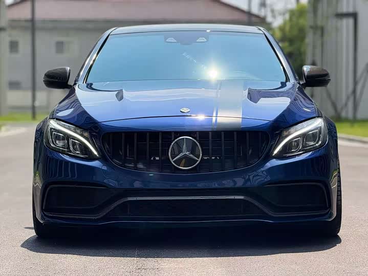 Mercedes-Benz C-Class 2017 AMG C 63 — фото 2