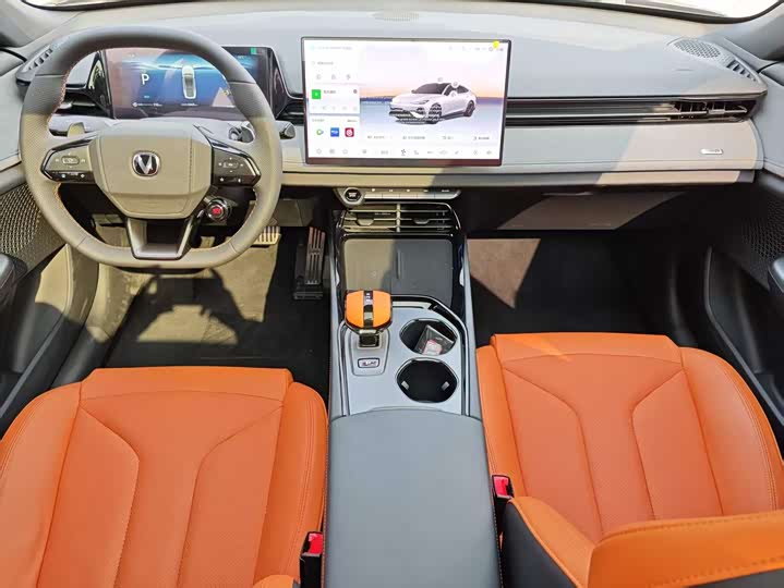 Changan UNI-V 2025 2.0 T — фото 4