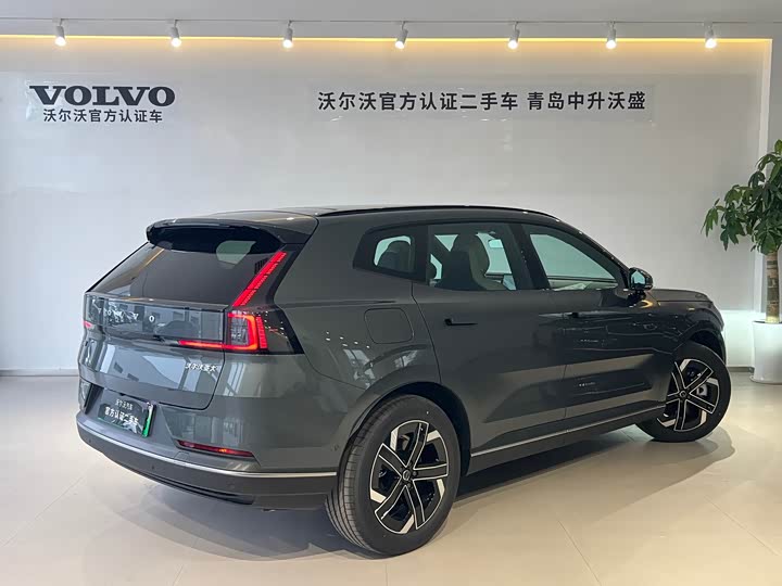 Volvo XC70 Hybrid 2026 4 WD Core — фото 3