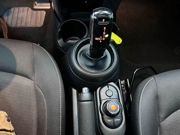 MINI Hatch — фото 17