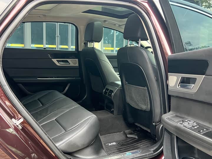 Jaguar XFL 2018 XFL 2.0 T 200 PS — фото 5