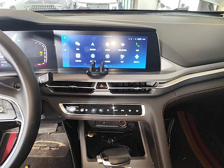 Changan CS75 PLUS 2022 1.5 T AT — фото 13