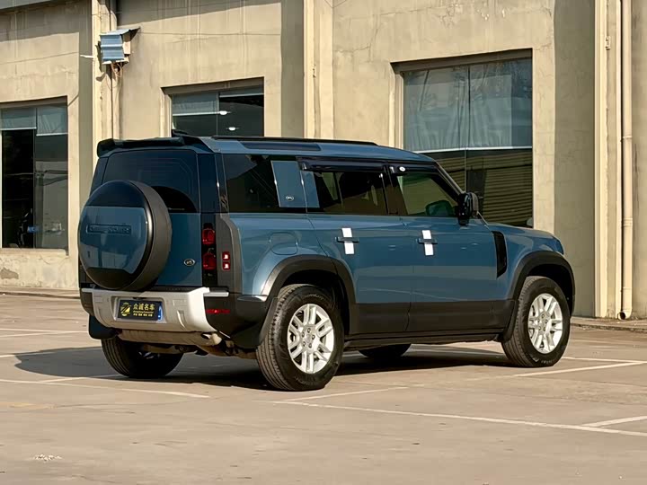 Land Rover Defender — фото 13