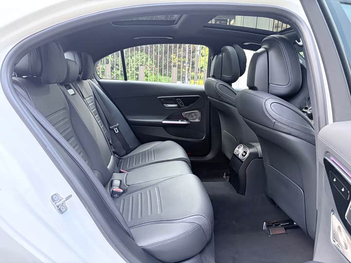 Mercedes-Benz C-Class 2024 C 260 L — фото 20