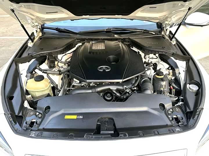 Infiniti Q 50 L 2016 2.0 T — фото 16