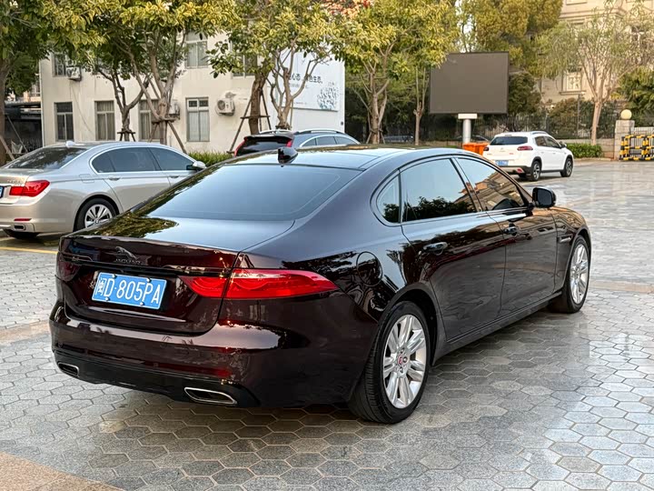 Jaguar XFL 2018 XFL 2.0 T 250 PS — фото 6