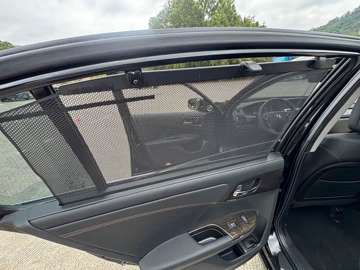 Honda Accord — фото 17
