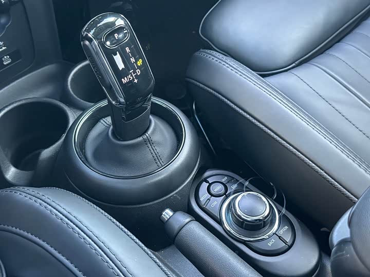 MINI Hatch — фото 19