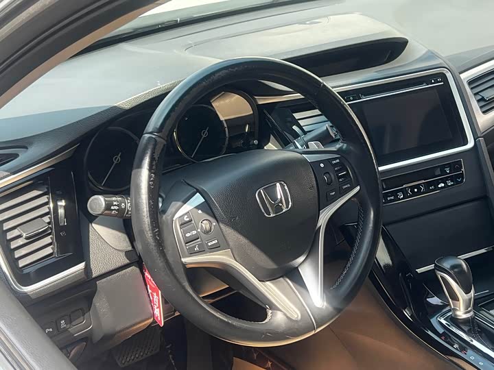 Honda Spirior — фото 21