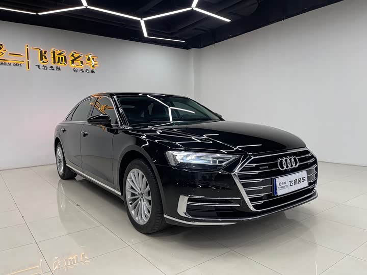 Audi A8 2021 A 8 L 50 TFSI quattro Comfort — фото 3