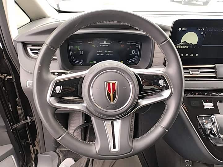 Hongqi HQ9 PHEV 2024 2.0 T 4 WD — фото 11