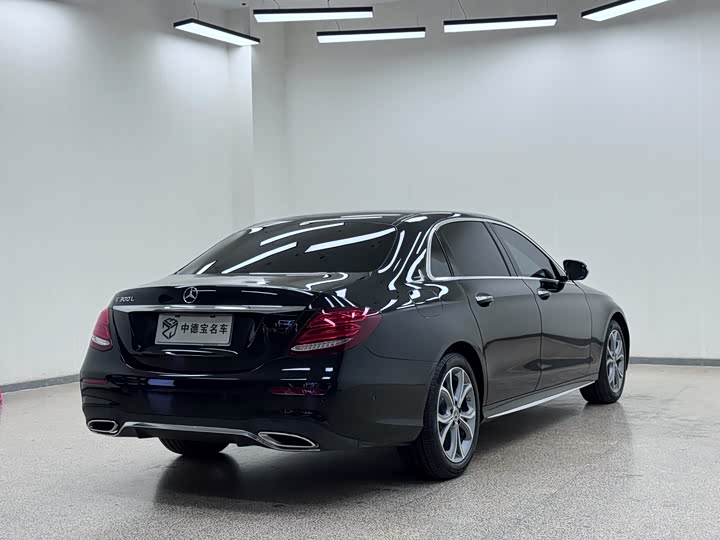 Mercedes-Benz E-Class 2020 E 300 L Luxury — фото 5