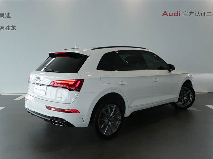 Audi Q5L 40 TFSI люкс-динамик — фото 4