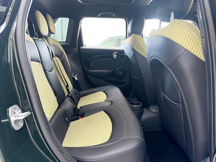 MINI Hatch — фото 13