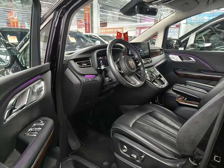 Hongqi HQ9 PHEV 2024 2.0 T 4 WD — фото 3