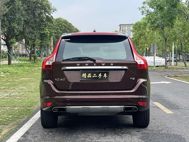 Volvo XC60 2016 T 5 — фото 6