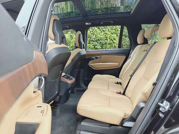 Volvo XC90 2018 T 5 — фото 18