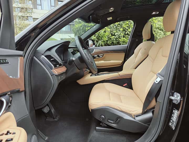 Volvo XC90 2018 T 5 — фото 17