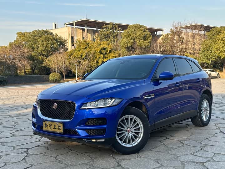Jaguar F-PACE 2018 2.0 T 4 WD — фото 1