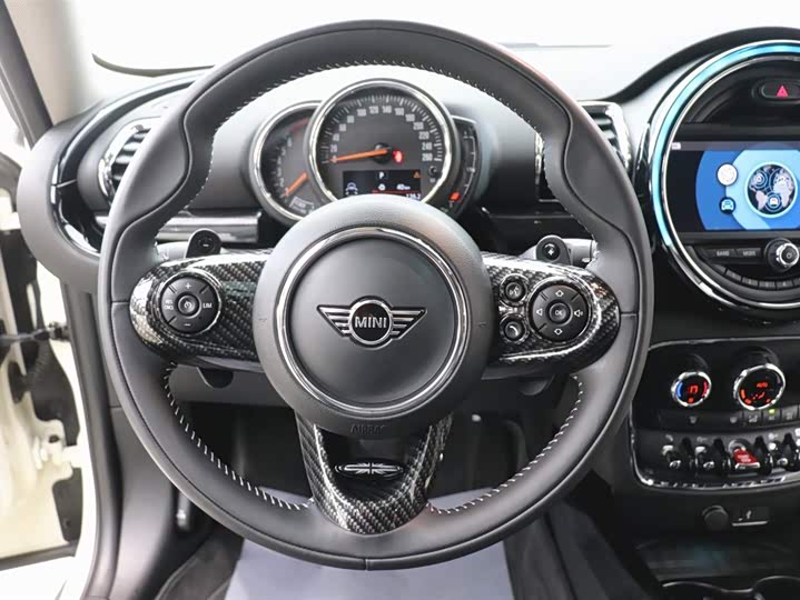 MINI Clubman — фото 15