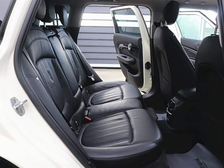 MINI Clubman — фото 25
