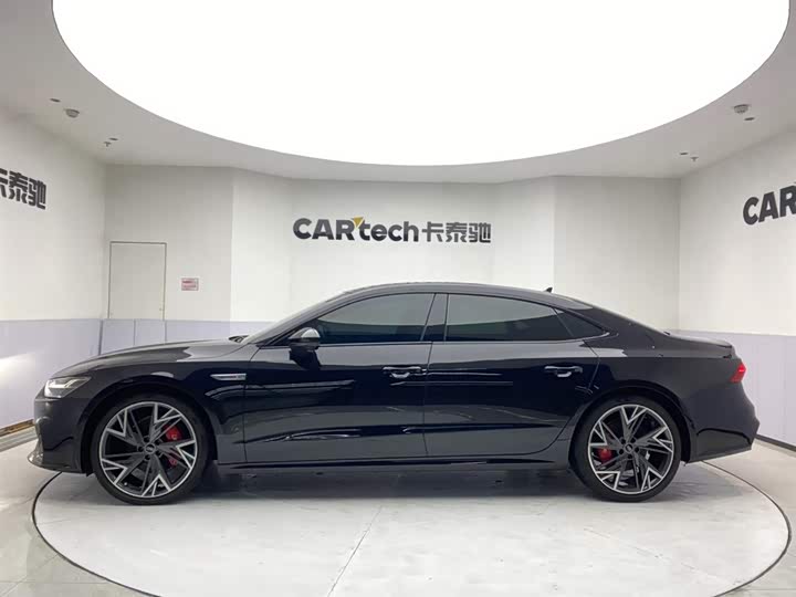 Audi A7L 2023 45 TFSI quattro S-line — фото 9