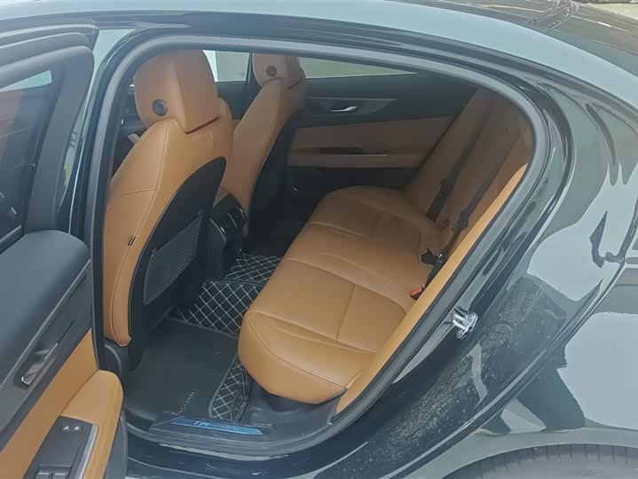 Jaguar XEL 2023 2.0 T 250 PS R-DYNAMIC S — фото 11