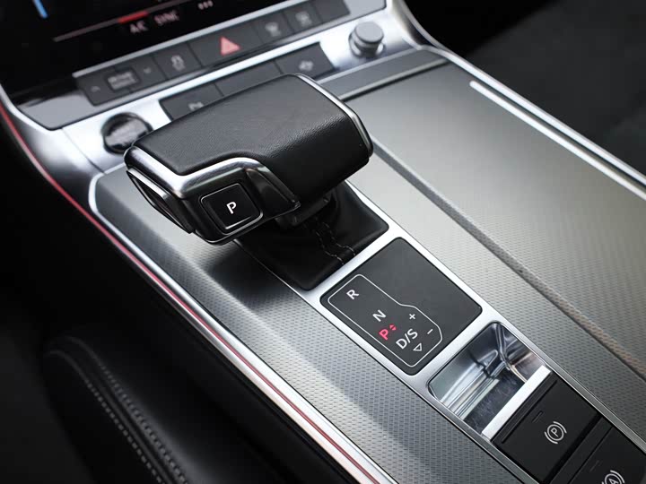 Audi A7L 2024 45 TFSI S-line — фото 21