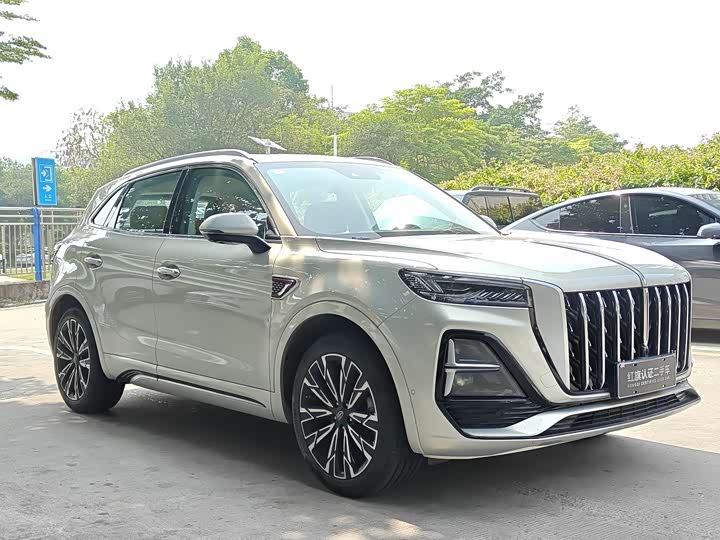 Hongqi HS5 2023 2.0 T 4 WD Pro — фото 3
