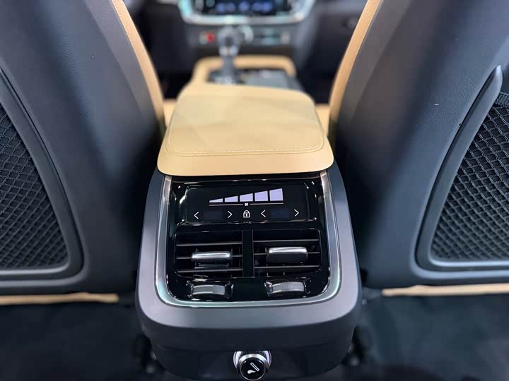 Volvo V90 2019 Cross Country T 5 AWD VI — фото 16