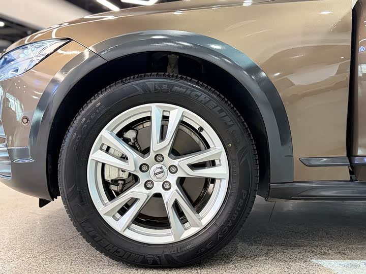 Volvo V90 2017 Cross Country T 5 AWD — фото 28