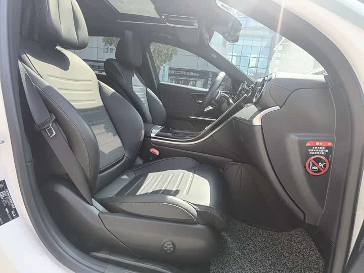 Mercedes-Benz C-Class 2022 C 200 L — фото 10