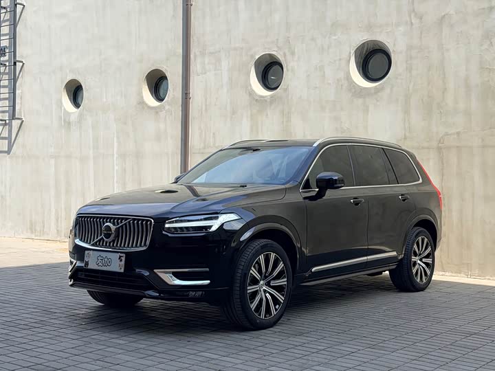 Volvo XC90 2021 B 6 7