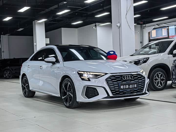 Audi A3 2022 A 3 L Limousine 35 TFSI Sport — фото 3