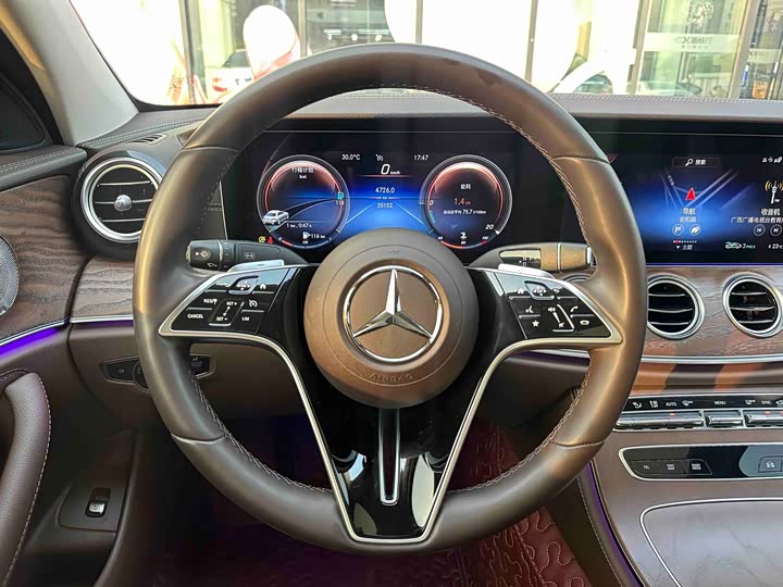 Mercedes-Benz E-Class 2022 E 300 L Luxury — фото 16