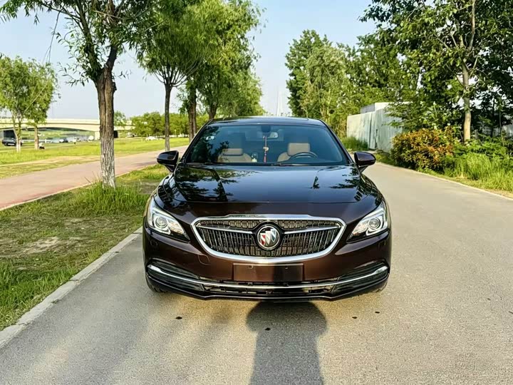 Buick LaCrosse — фото 2