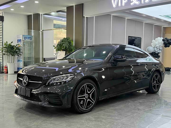 Mercedes-Benz C-Class — фото 1