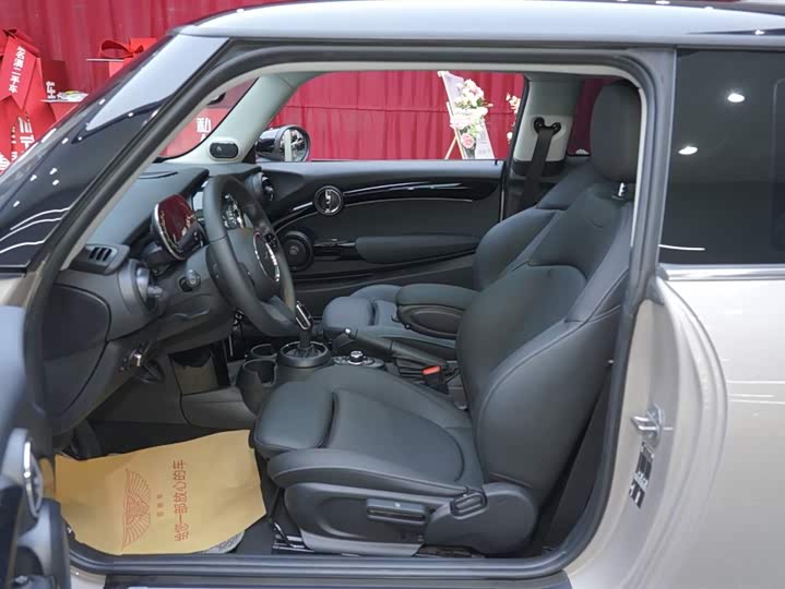 MINI Hatch — фото 17