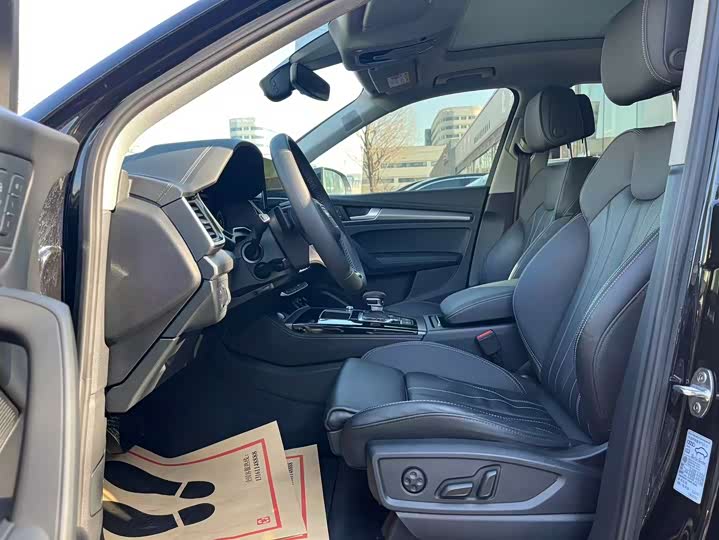 Audi Q5L 2022 45 T — фото 16