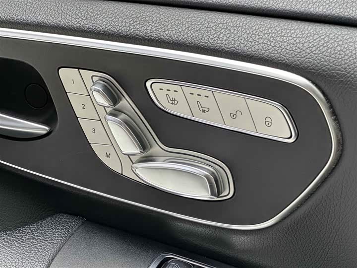 Mercedes-Benz V-Class 2018 V 260 V — фото 14